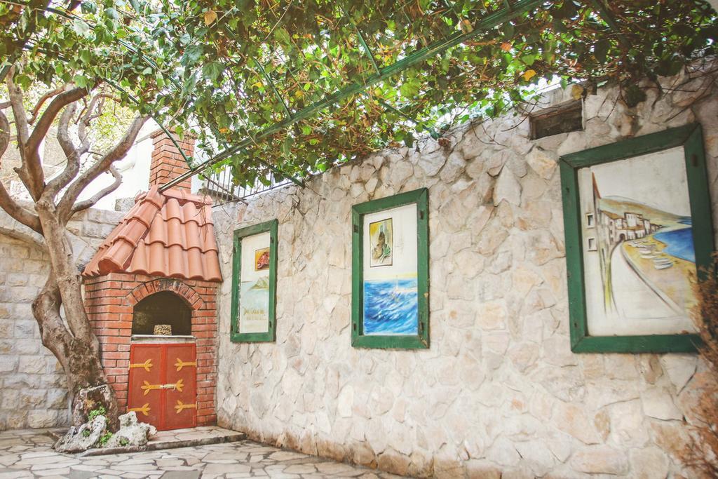 Apartment Romic Omis Exterior photo